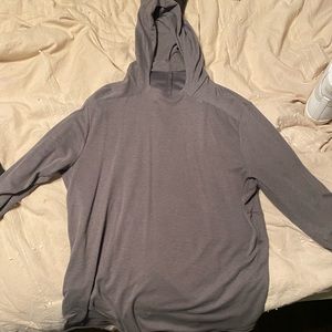 men’s lulu long sleeve hoodie shirt L
